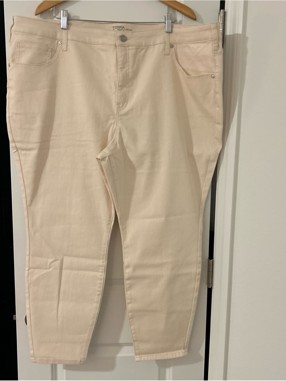 Terra & Sky Women's Plus High Rise Skinny Jeans, Ivory, NWT, Size 26w Petite